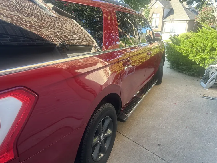 Ford Expedition paint after an exterior detail